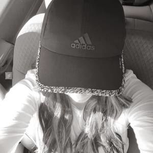 Meet your Posher, Batel